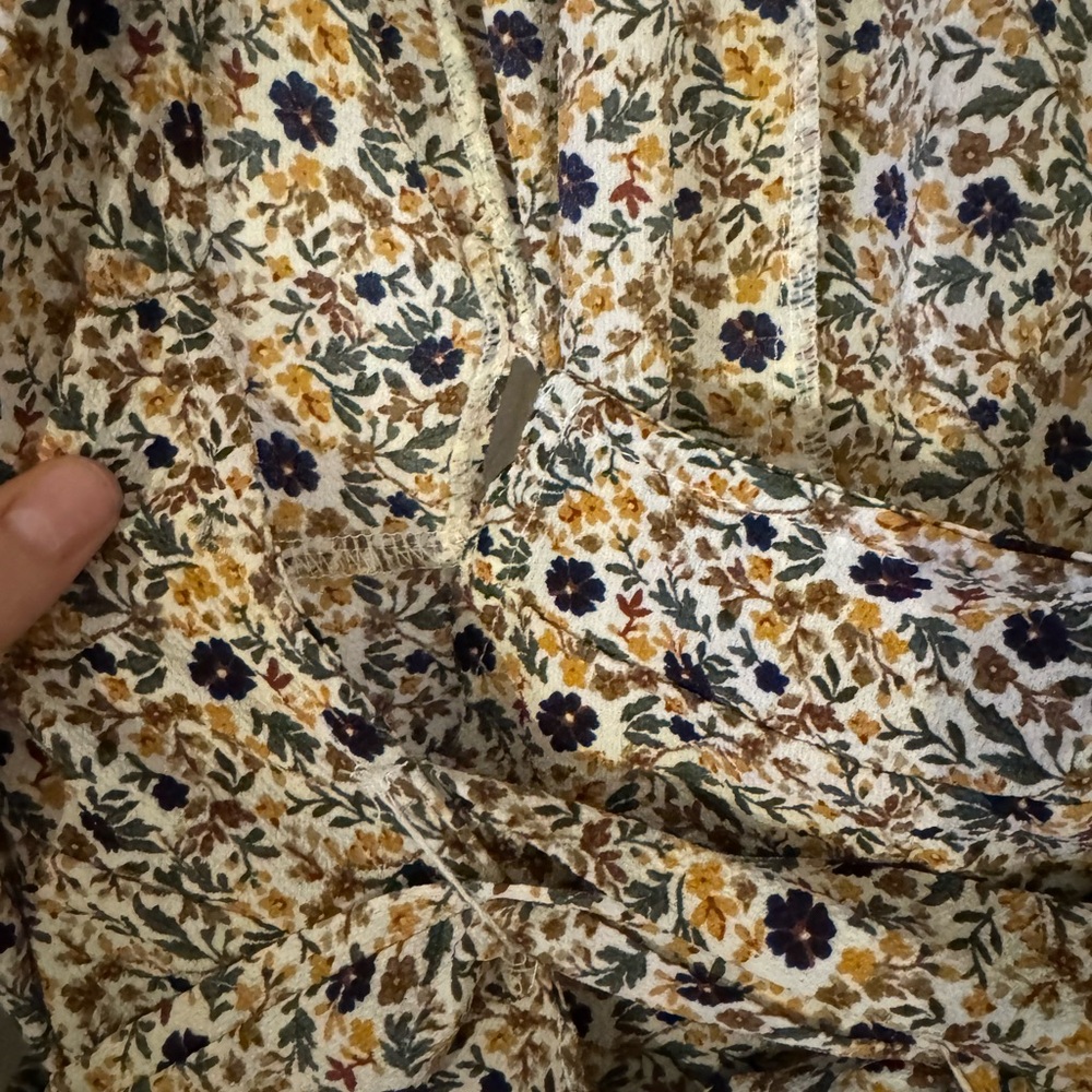 Floral Wrap Dress with Ruffle Sleeves - Picture 5 of 7